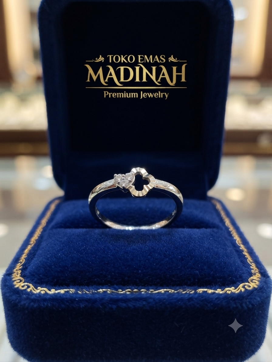 CINCIN LOVE AD CLOVER MOTIF