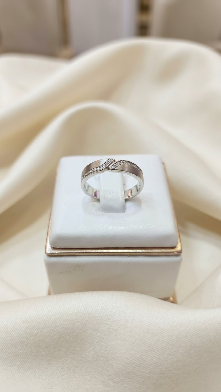 CINCIN PERAK PALADIUM