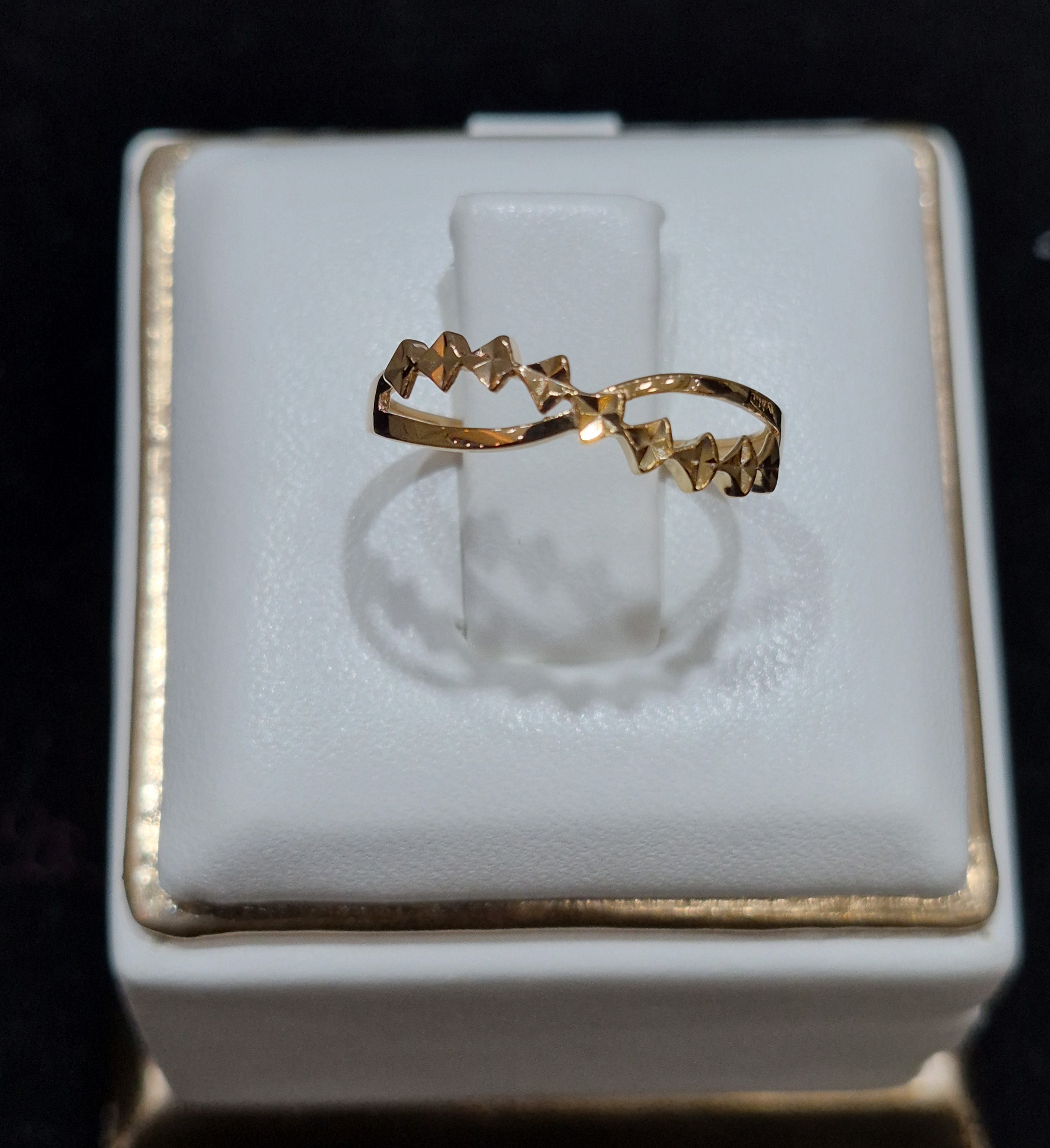 CINCIN ZIGZAG SILANG