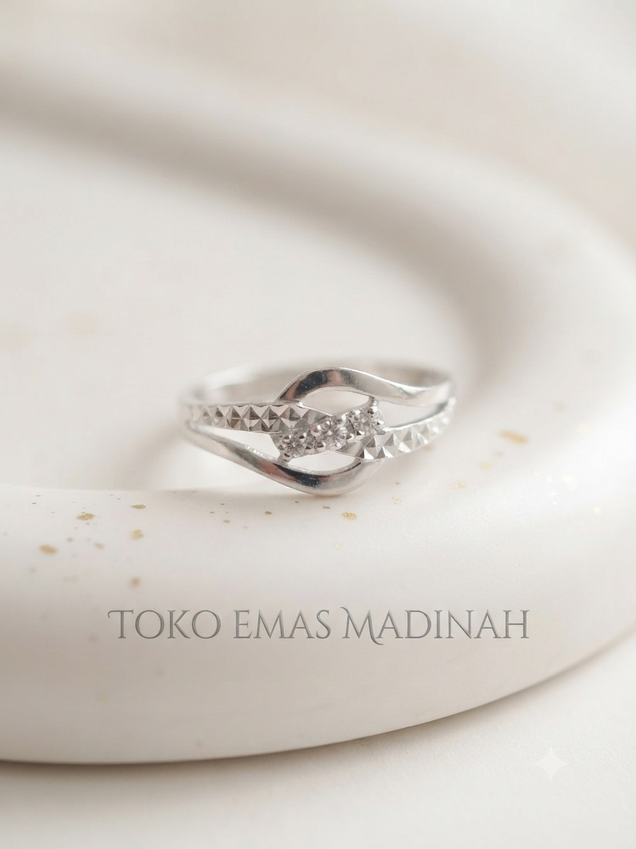 CINCIN CRISS-CROSS AD MOTIF