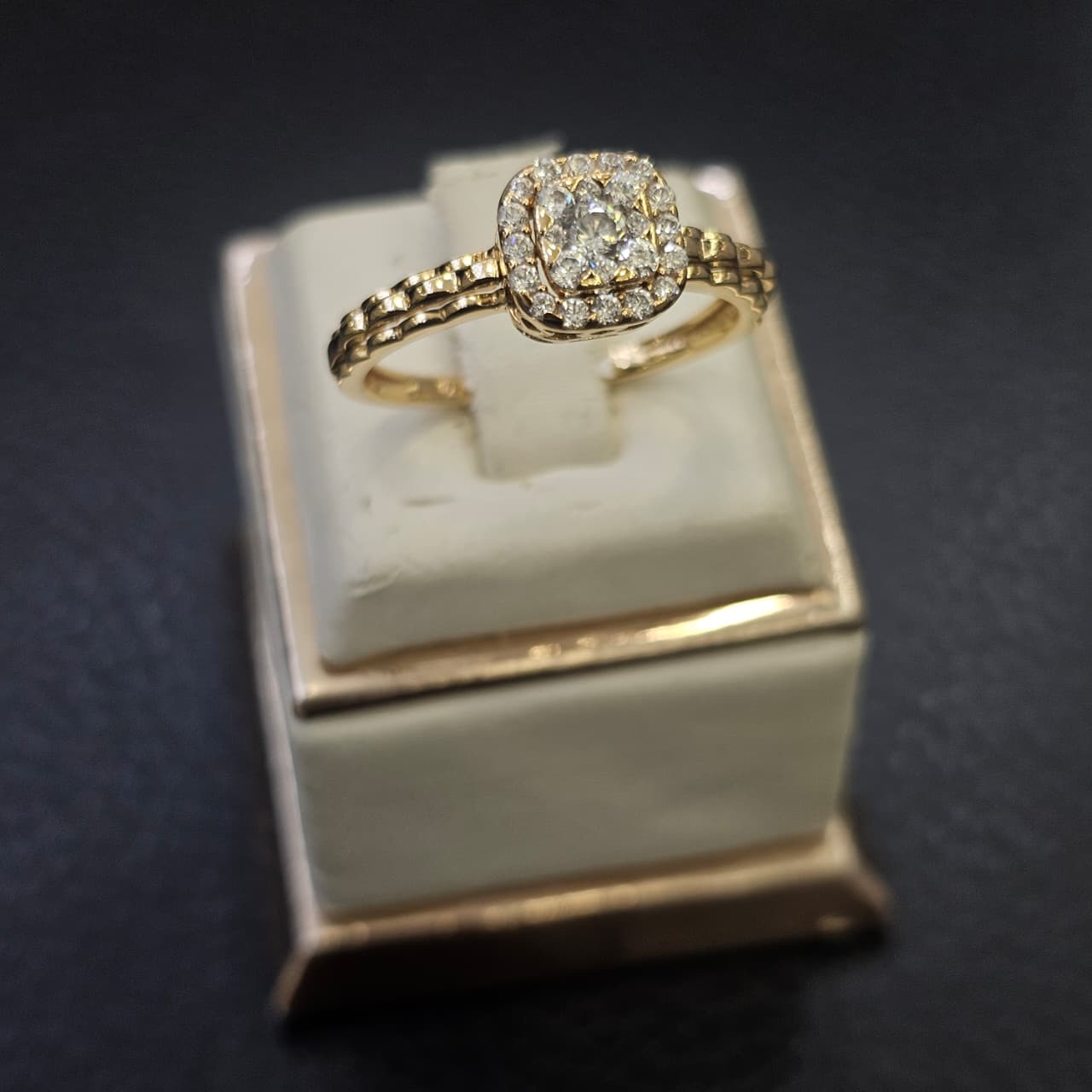 CINCIN AM KOTAK