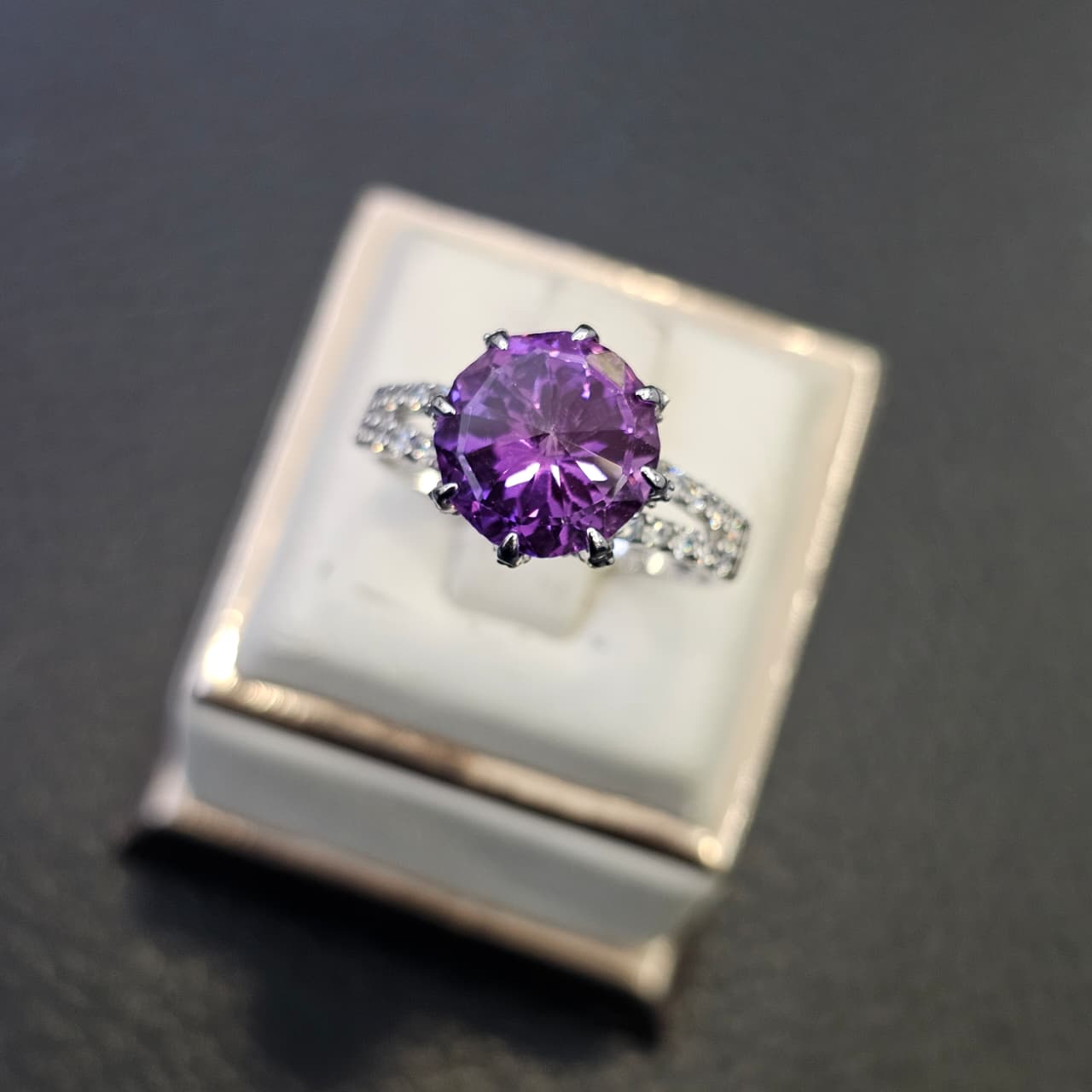 CINCIN BT UNGU