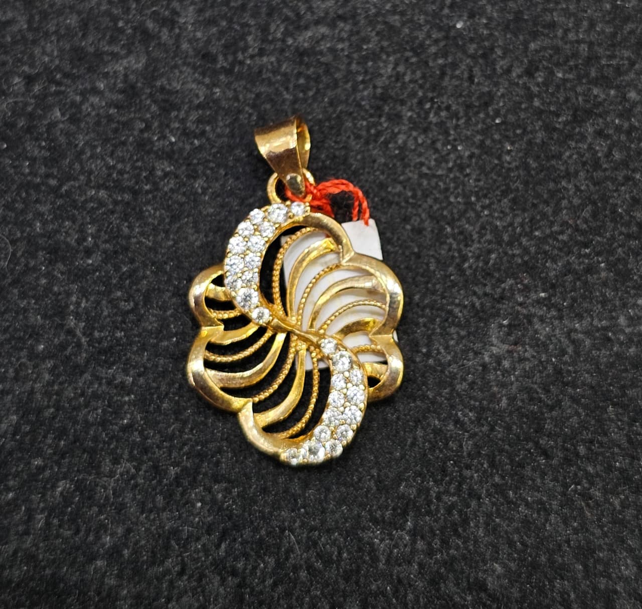 LIONTIN KEMBANG