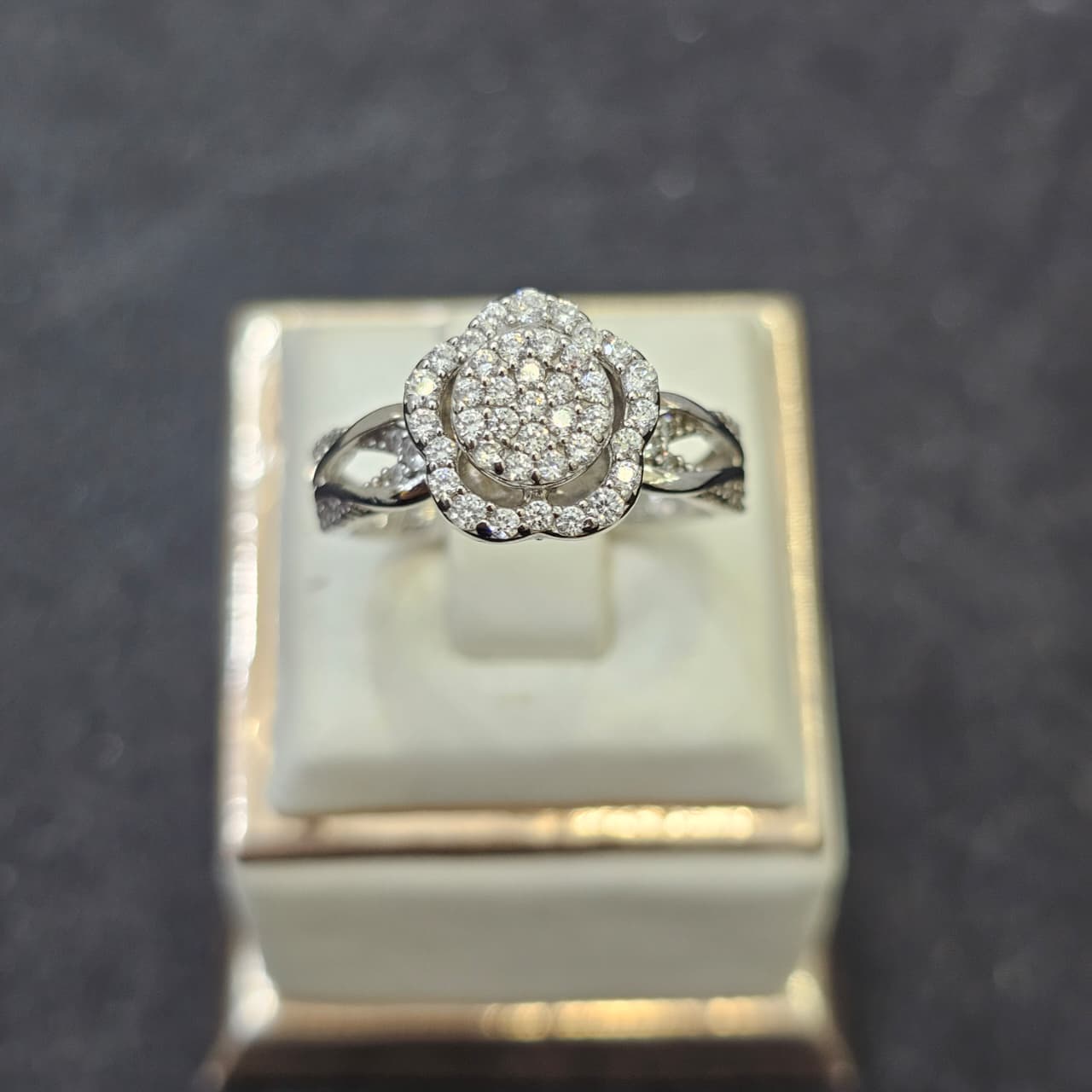 CINCIN BUNGA AD