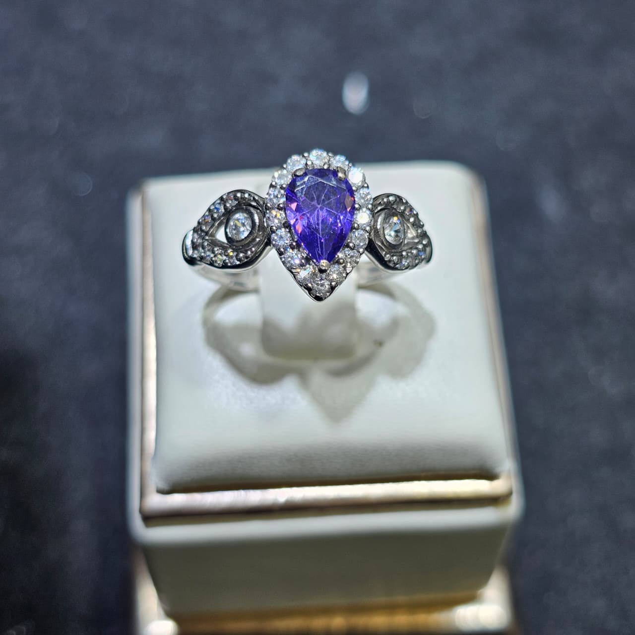 CINCIN BT UNGU