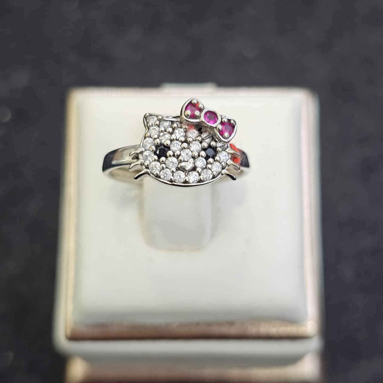 CINCIN ANAK HK