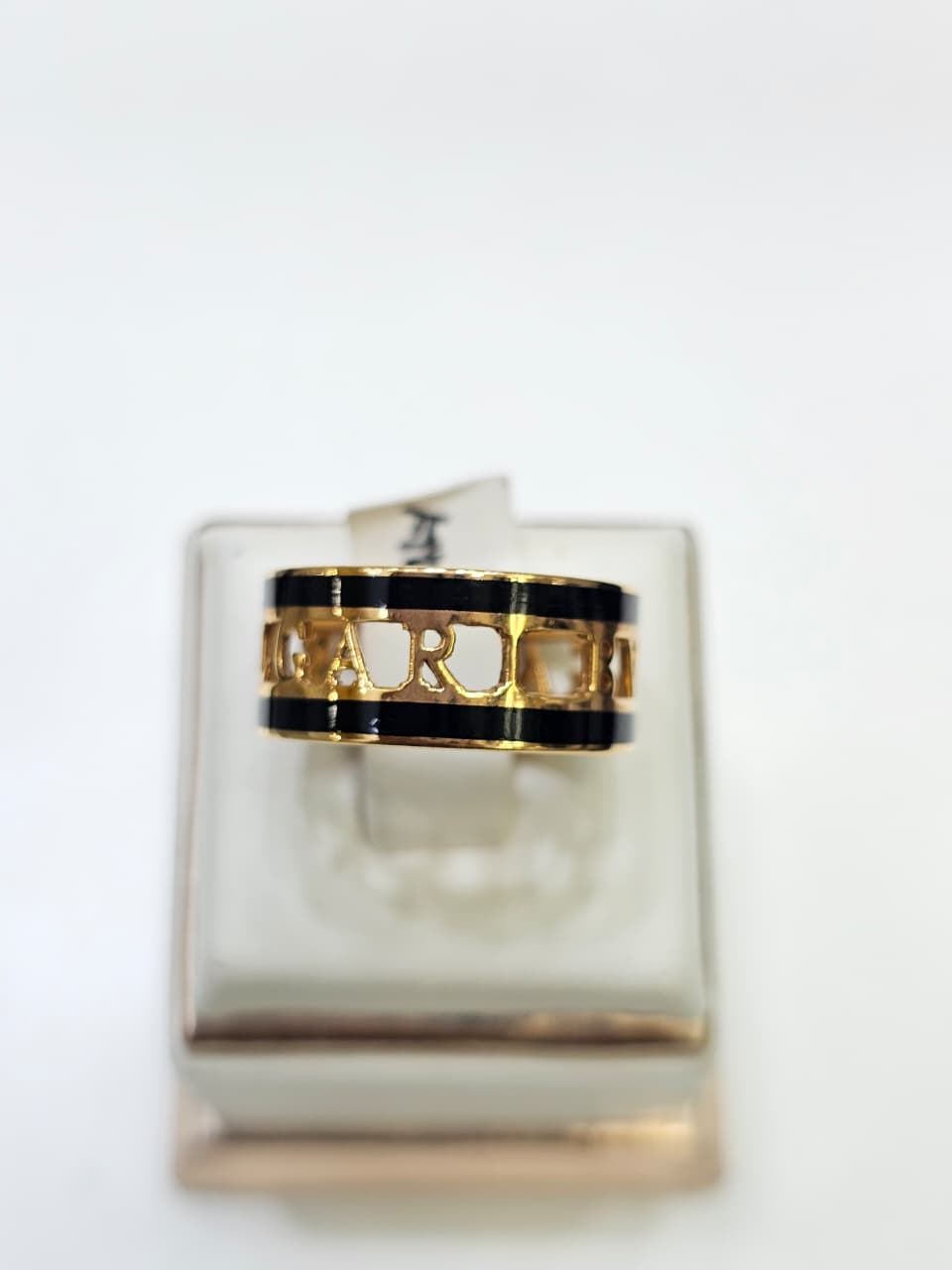 CINCIN BURGARI