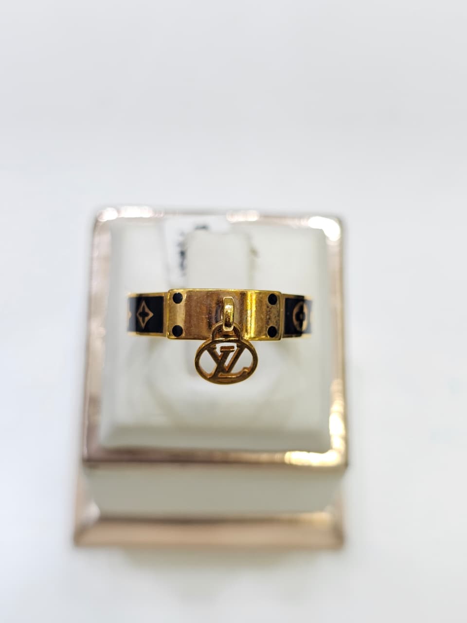 CINCIN LV ITALY
