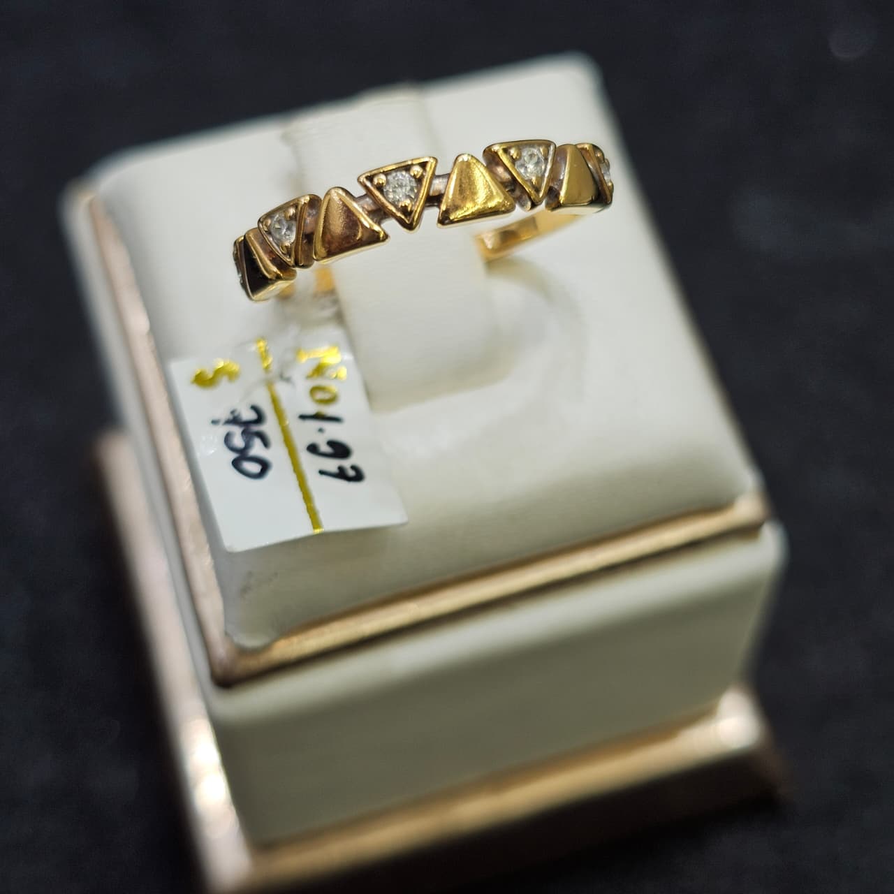 CINCIN HALAGOLD