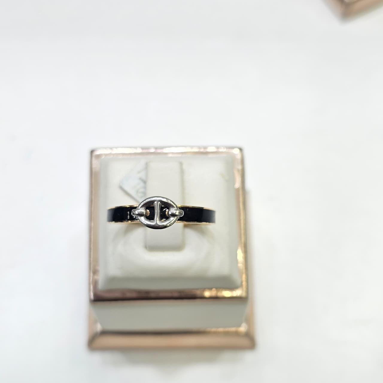 CINCIN CHAMPION