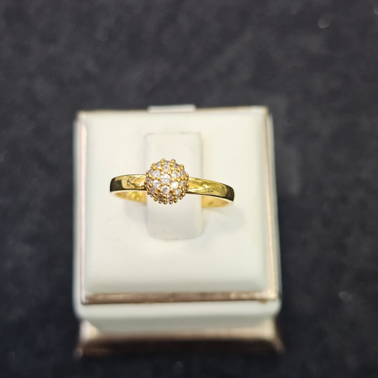 CINCIN DIOR AD