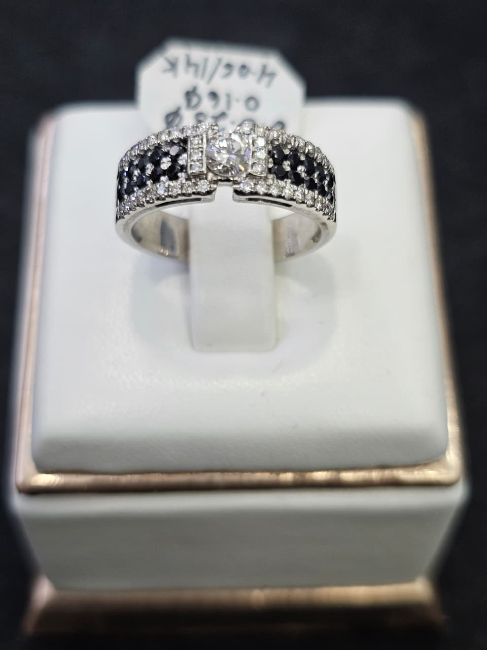 CINCIN BR HITAM