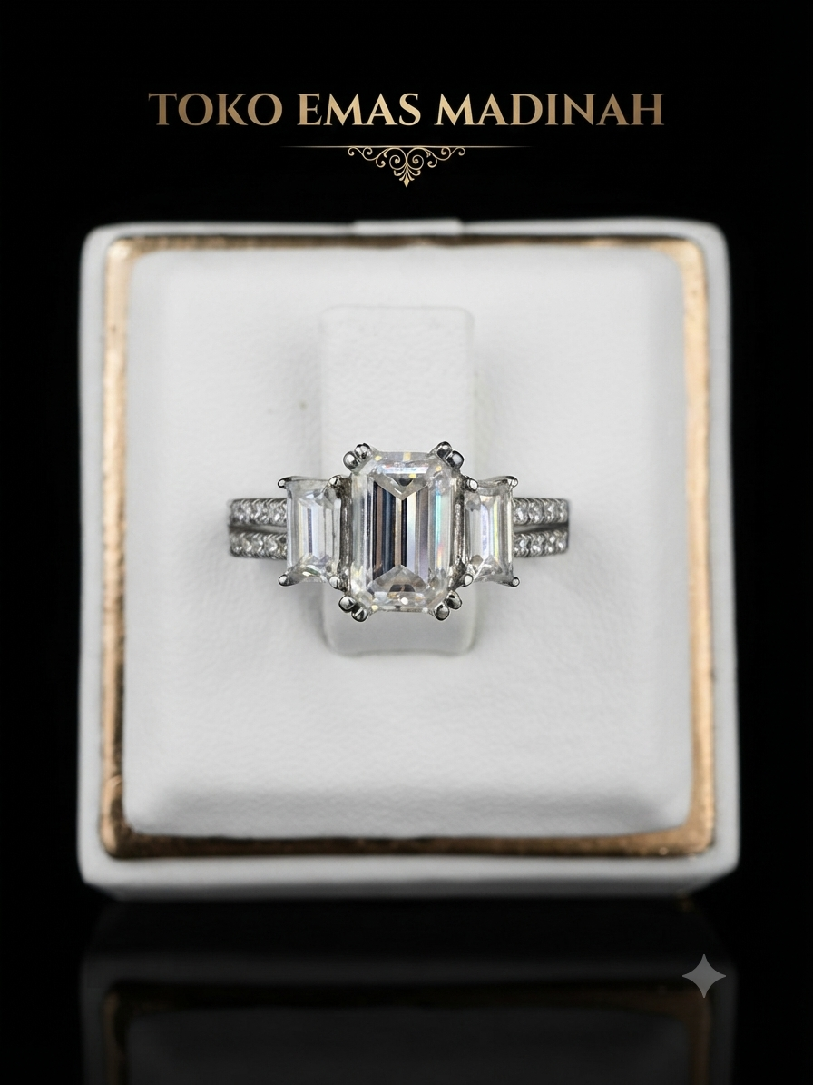 CINCIN THREE STONE EMERALD M.S