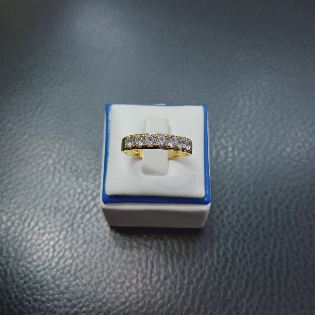 CINCIN LISTRING KOTAK