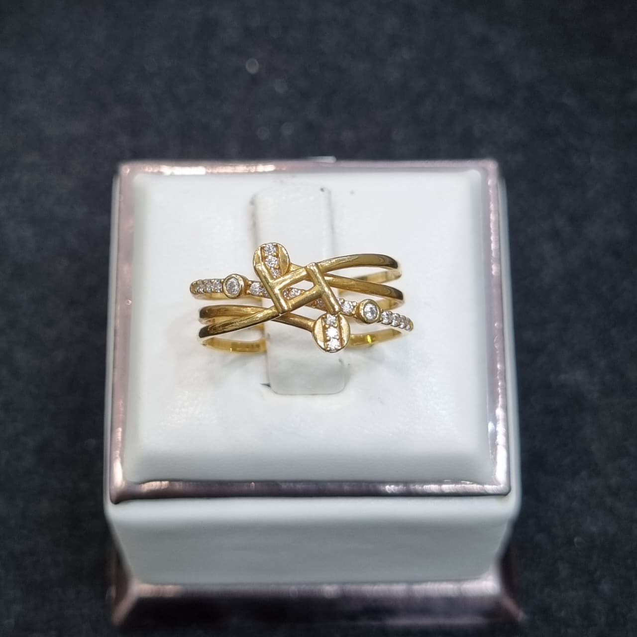 CINCIN TIFANY SELISIH LISTRING
