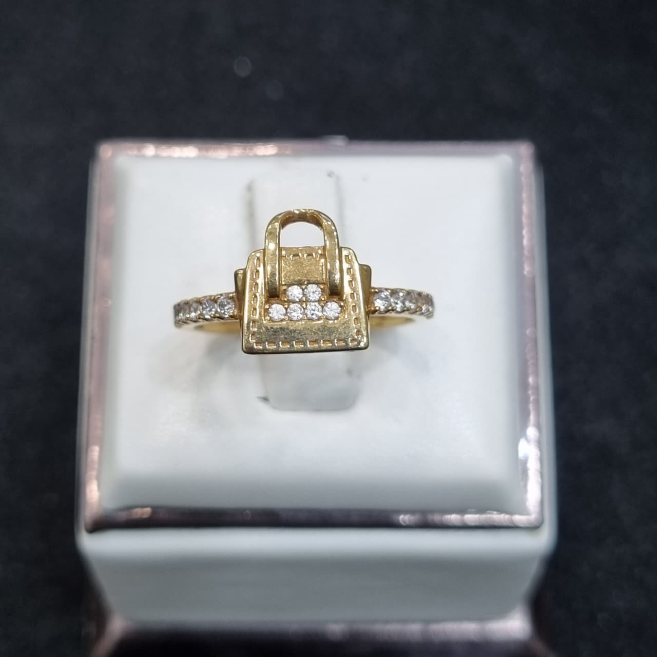 CINCIN TAS MATA AD