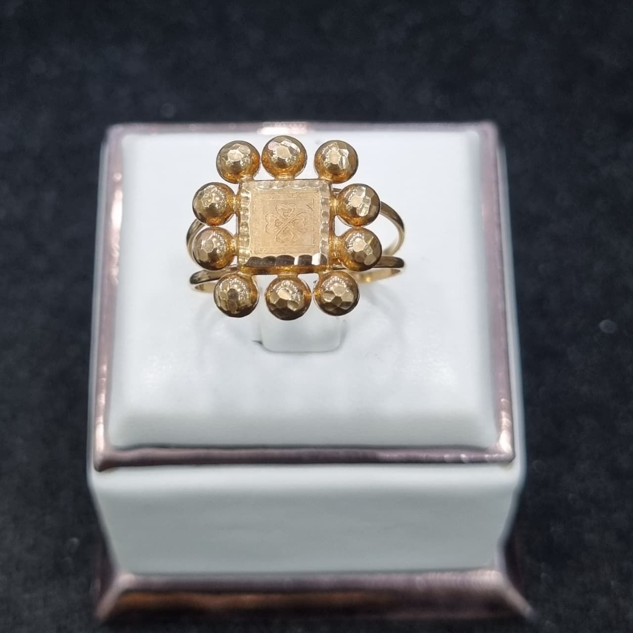 CINCIN KOTAK 10 BOLA