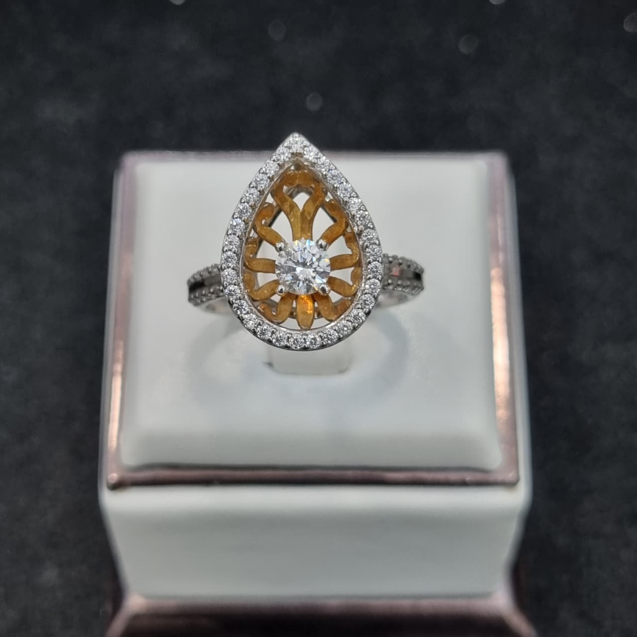 CINCIN TETES AIR COM LISTRING