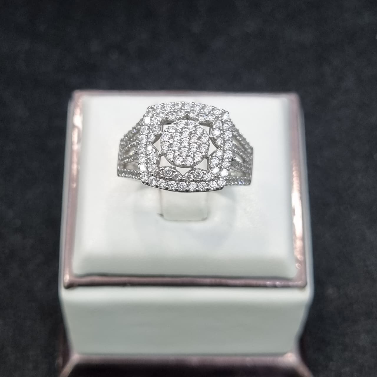 CINCIN KOTAK MATA TABUR LISTRING
