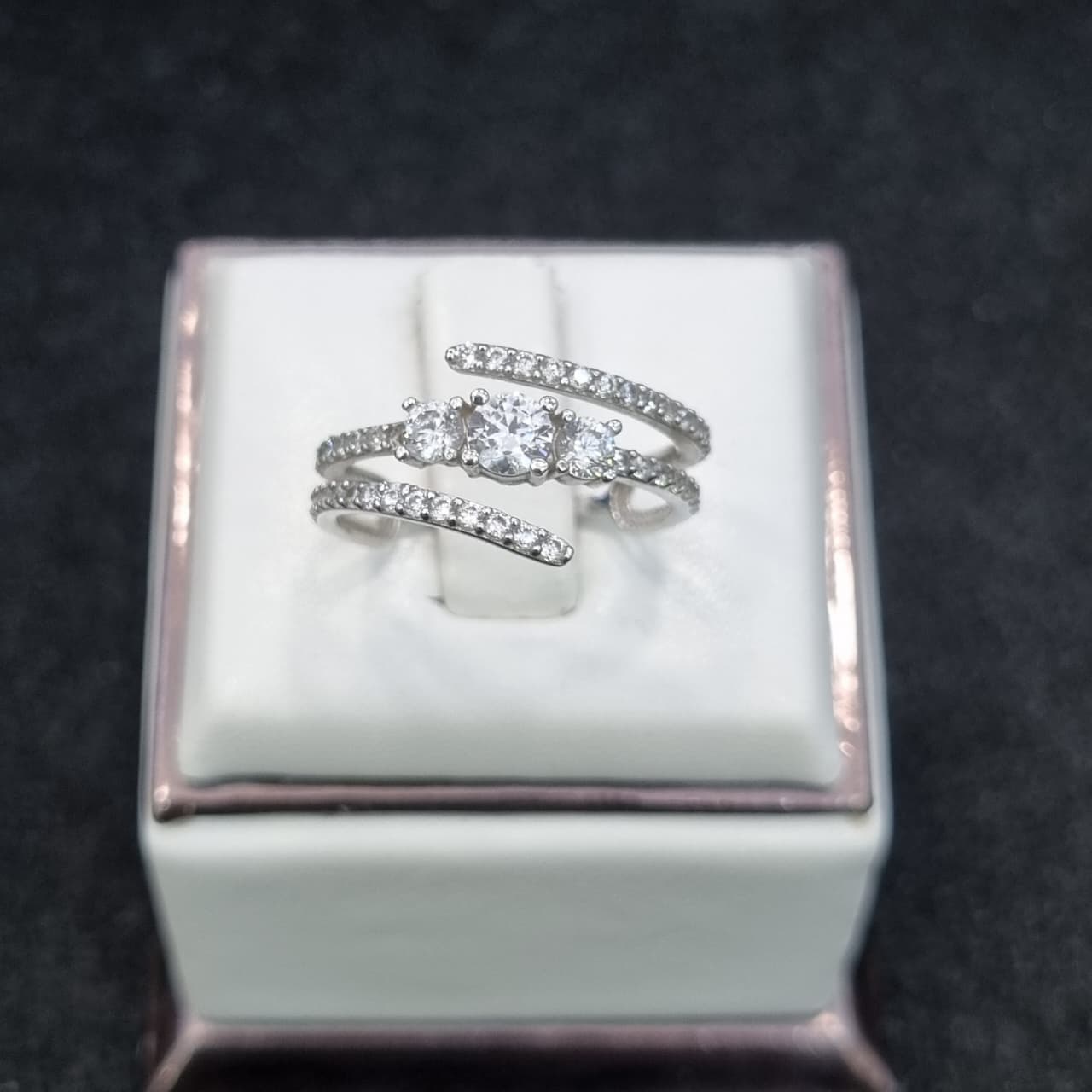 CINCIN 3 LISTING  MATA  AD