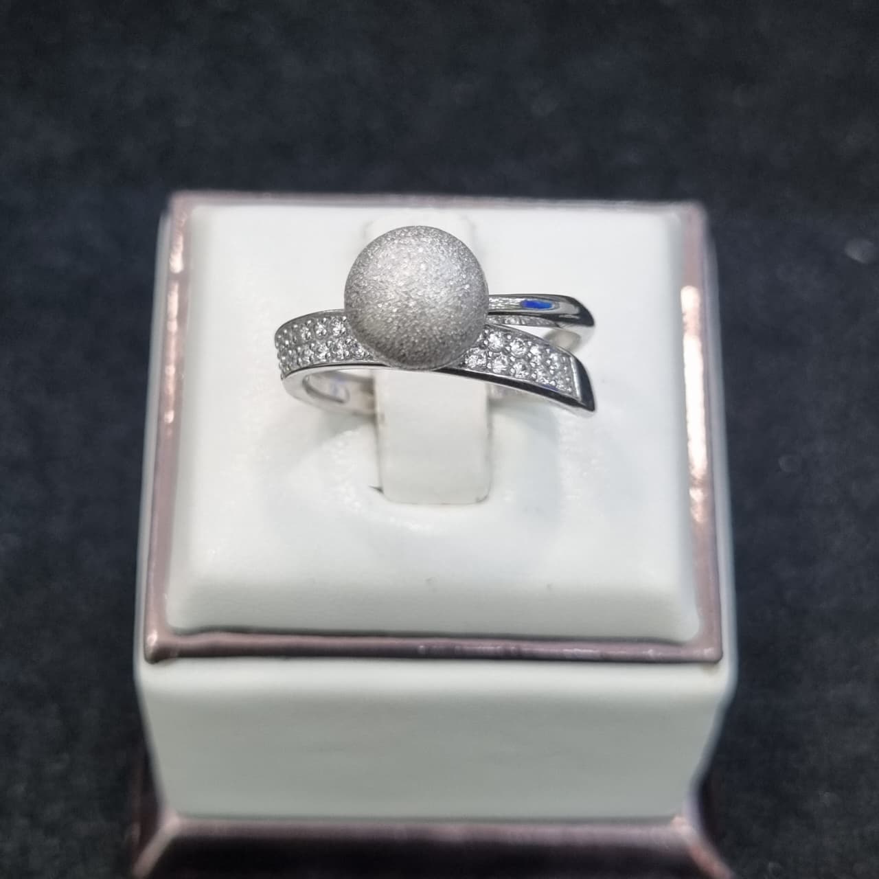CINCIN GELOMBANG DIOR LISTRING AD