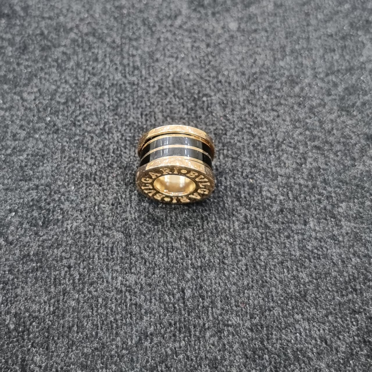 LIONTIN BULGARI CAT HITAM RODA