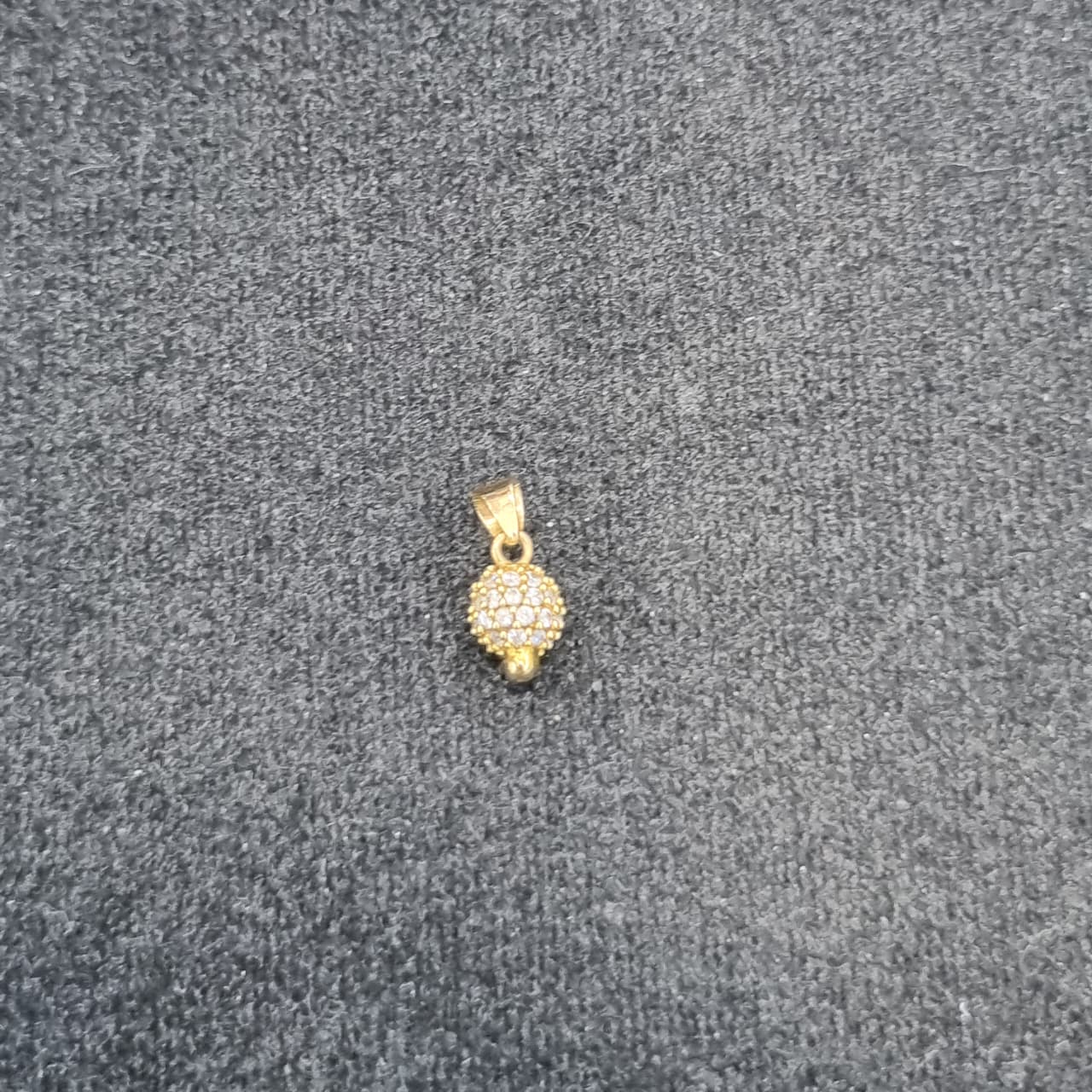 LIONTIN BULAT MATA TABUR