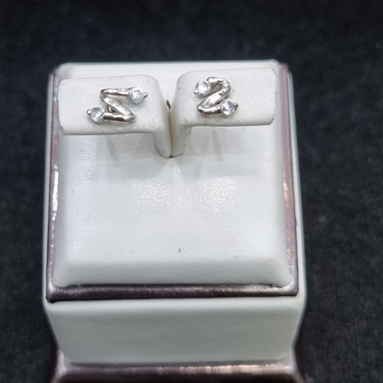 ANTING GIWANG ZIGZAG