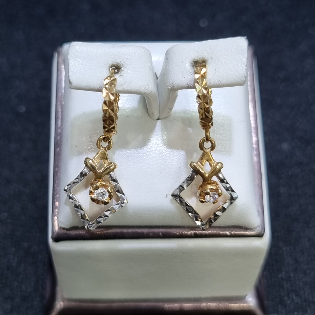 ANTING BELAH KETUPAT KOM UKIR