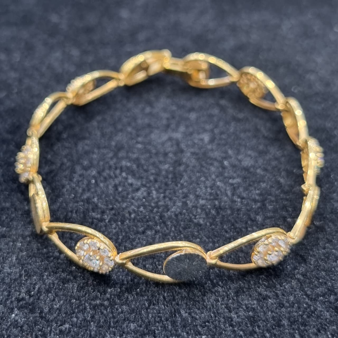 GELANG PLAT DAUN MT KOM