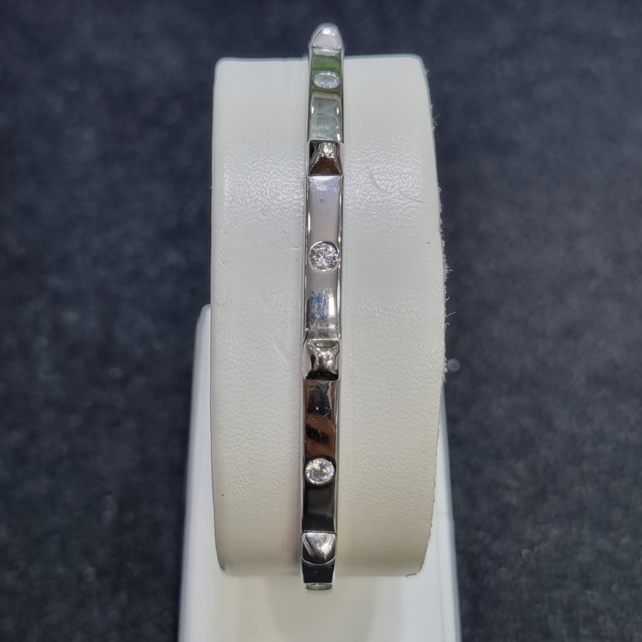 GELANG B CARTIER MATA AD