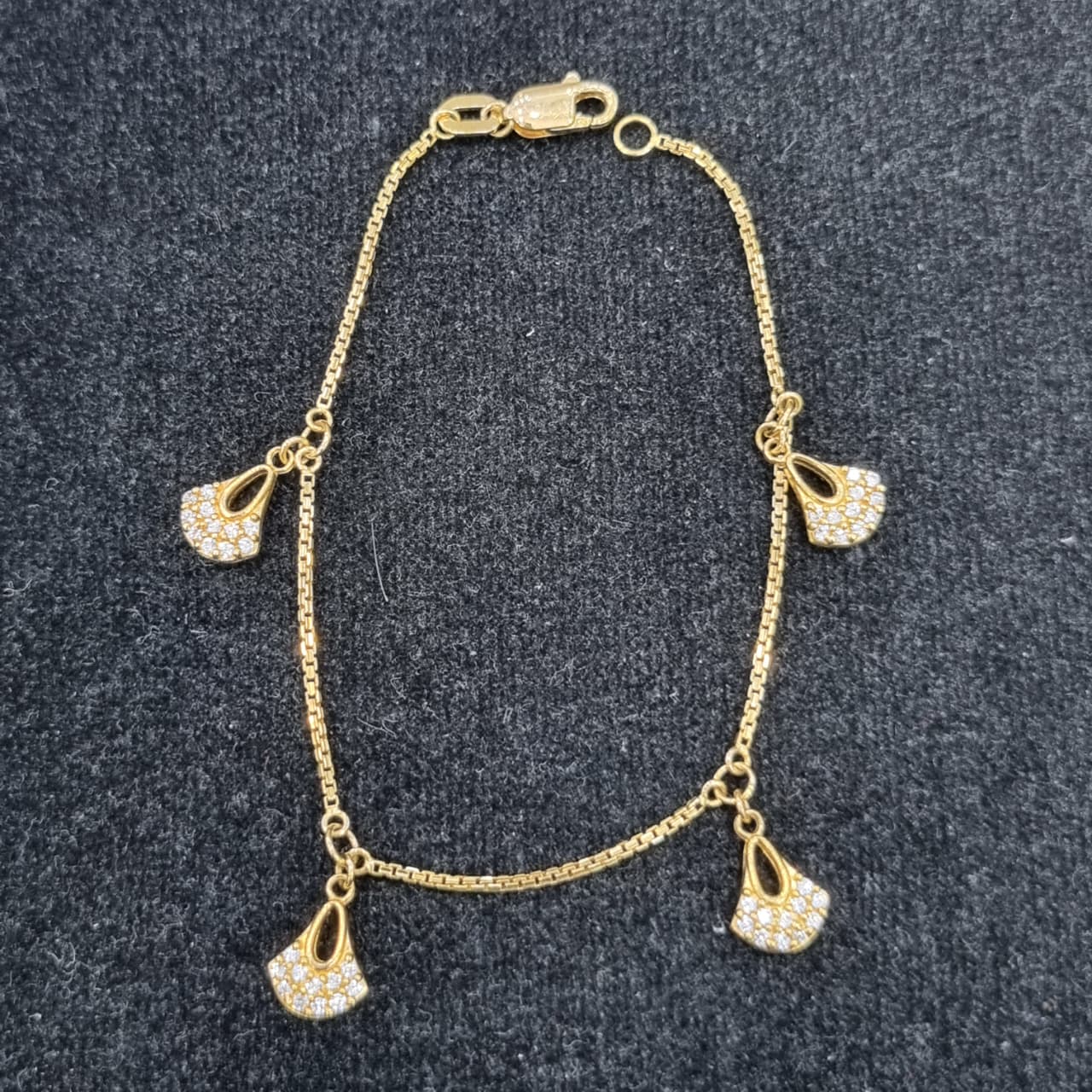 GELANG R ITALI SANTA 4 TAS MATA AD