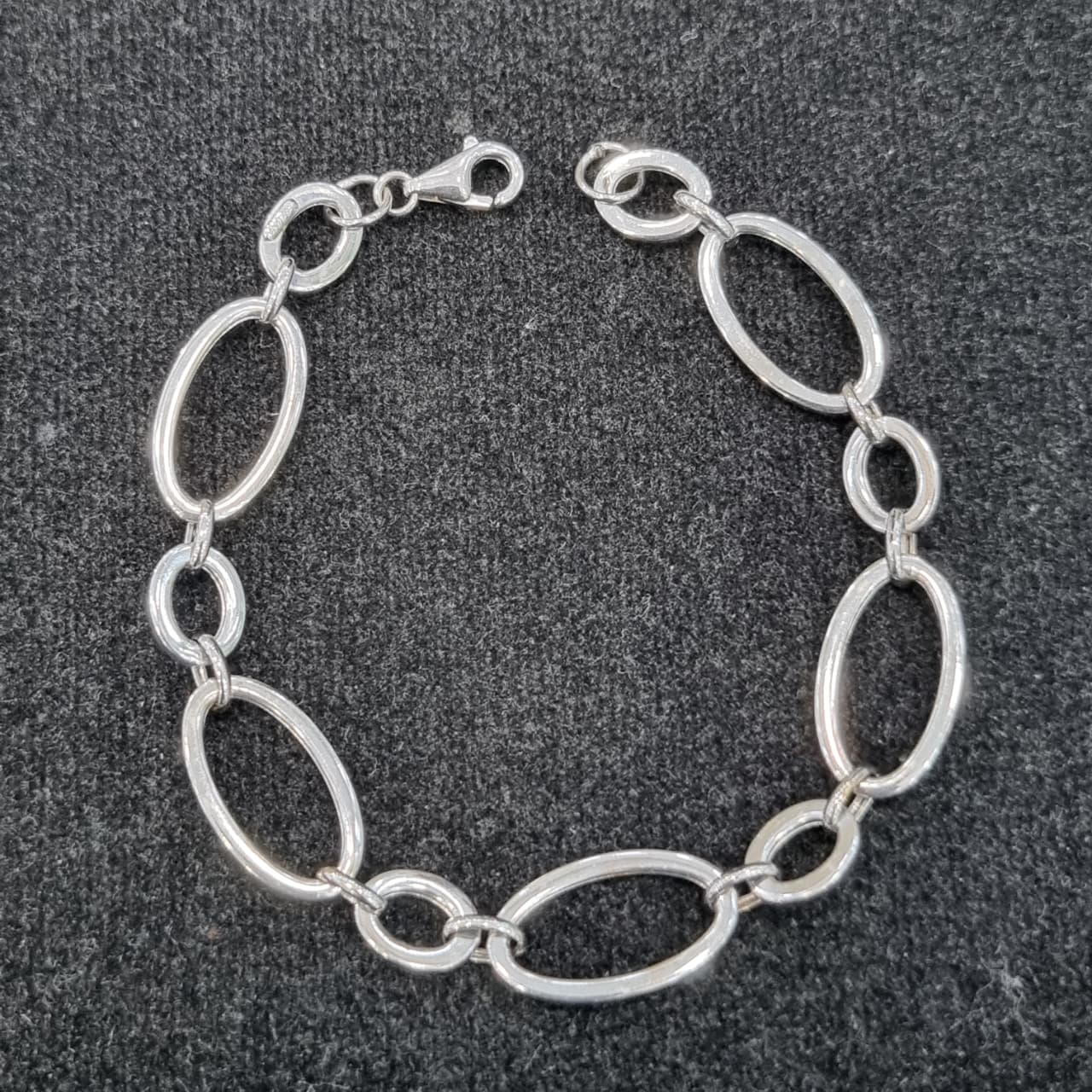 GELANG R OVAL